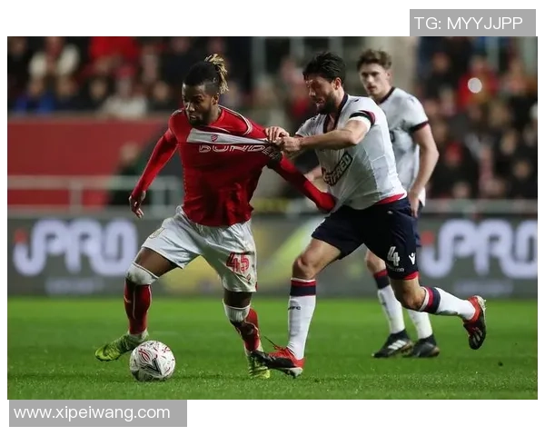 伯顿阿尔比恩与赫尔城的激烈对决展现英足联杯的精彩瞬间与战术较量 伯顿阿尔比恩与赫尔城的激烈对决展现英足联杯的精彩瞬间与战术较量