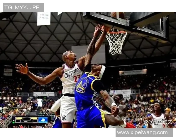 快船与火箭激战正酣02月27日NBA精彩对决展现球队实力与风采